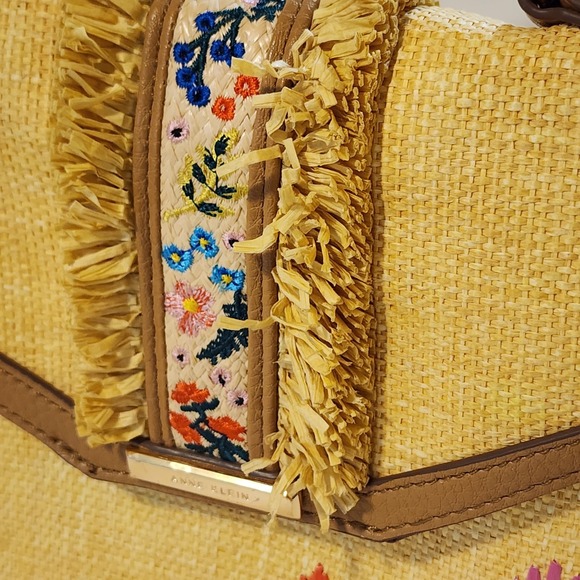 Anne Klein‎ Carrie Fringe Floral Straw Raffia Embroidered Satchel - - Picture 3 of 16